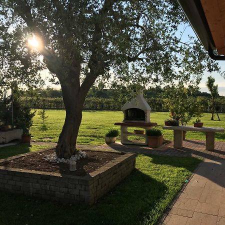 Appartamento "Casa Vacanze Corte Ara Decima" Sona Kültér fotó