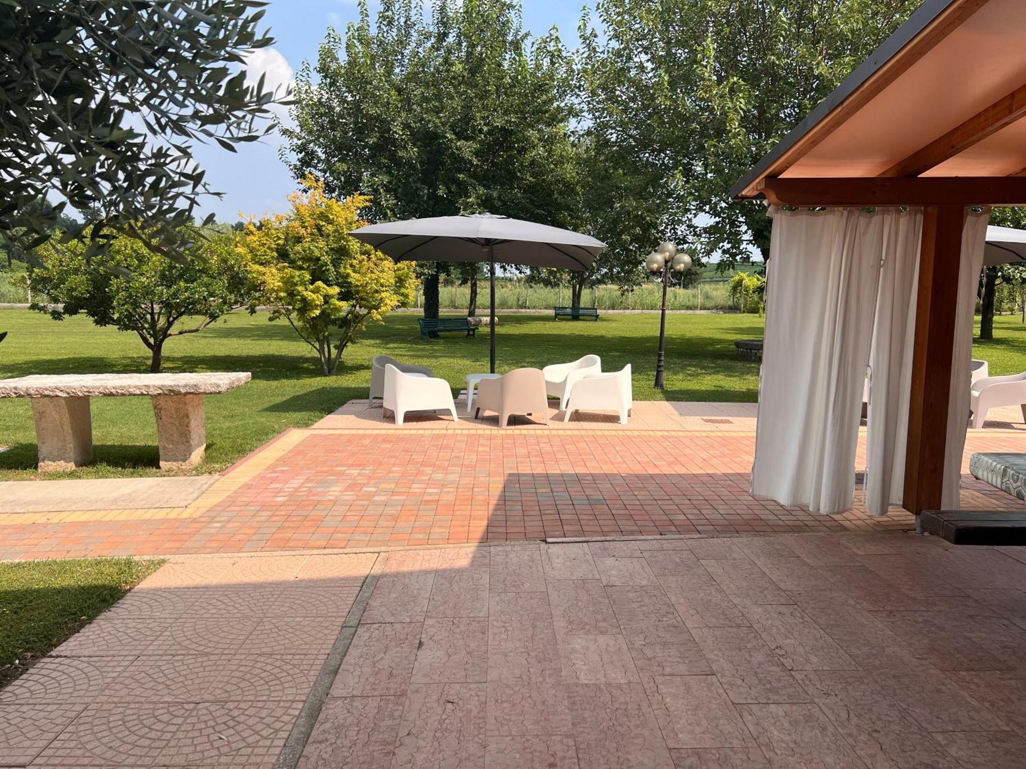 Appartamento "Casa Vacanze Corte Ara Decima" Sona Kültér fotó