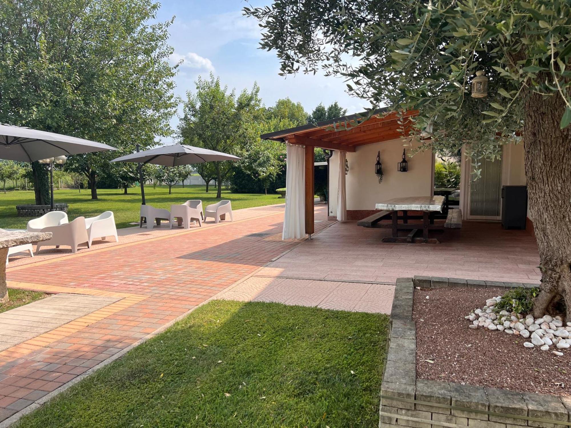 Appartamento "Casa Vacanze Corte Ara Decima" Sona Kültér fotó