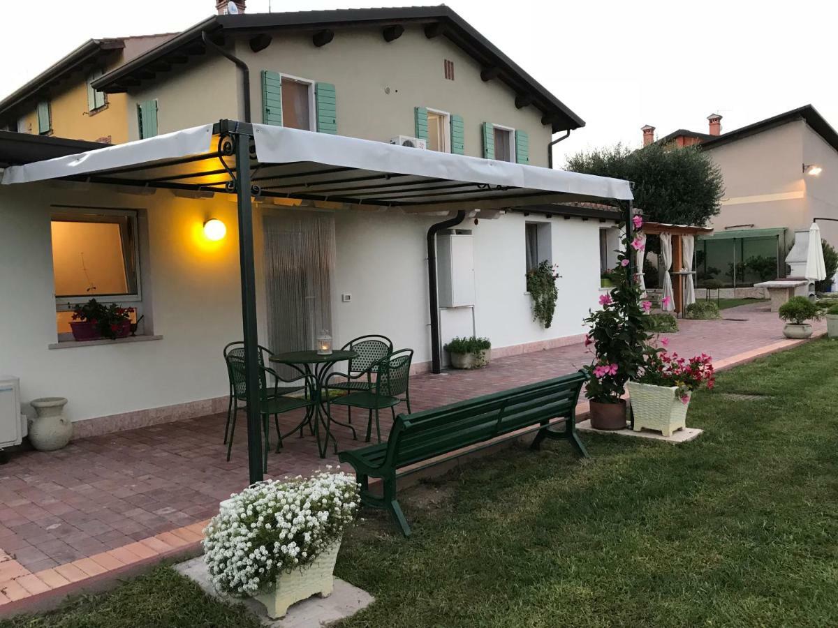 Appartamento "Casa Vacanze Corte Ara Decima" Sona Kültér fotó