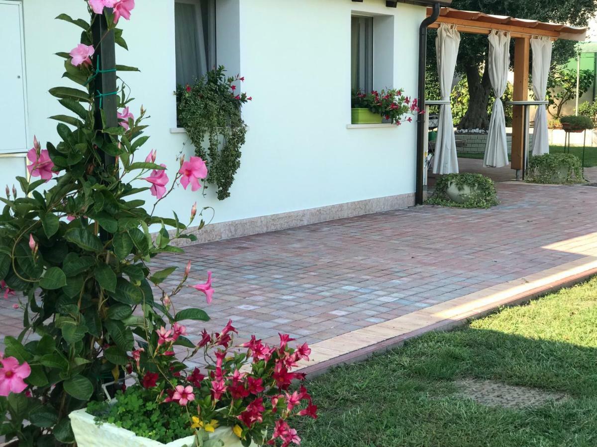 Appartamento "Casa Vacanze Corte Ara Decima" Sona Kültér fotó